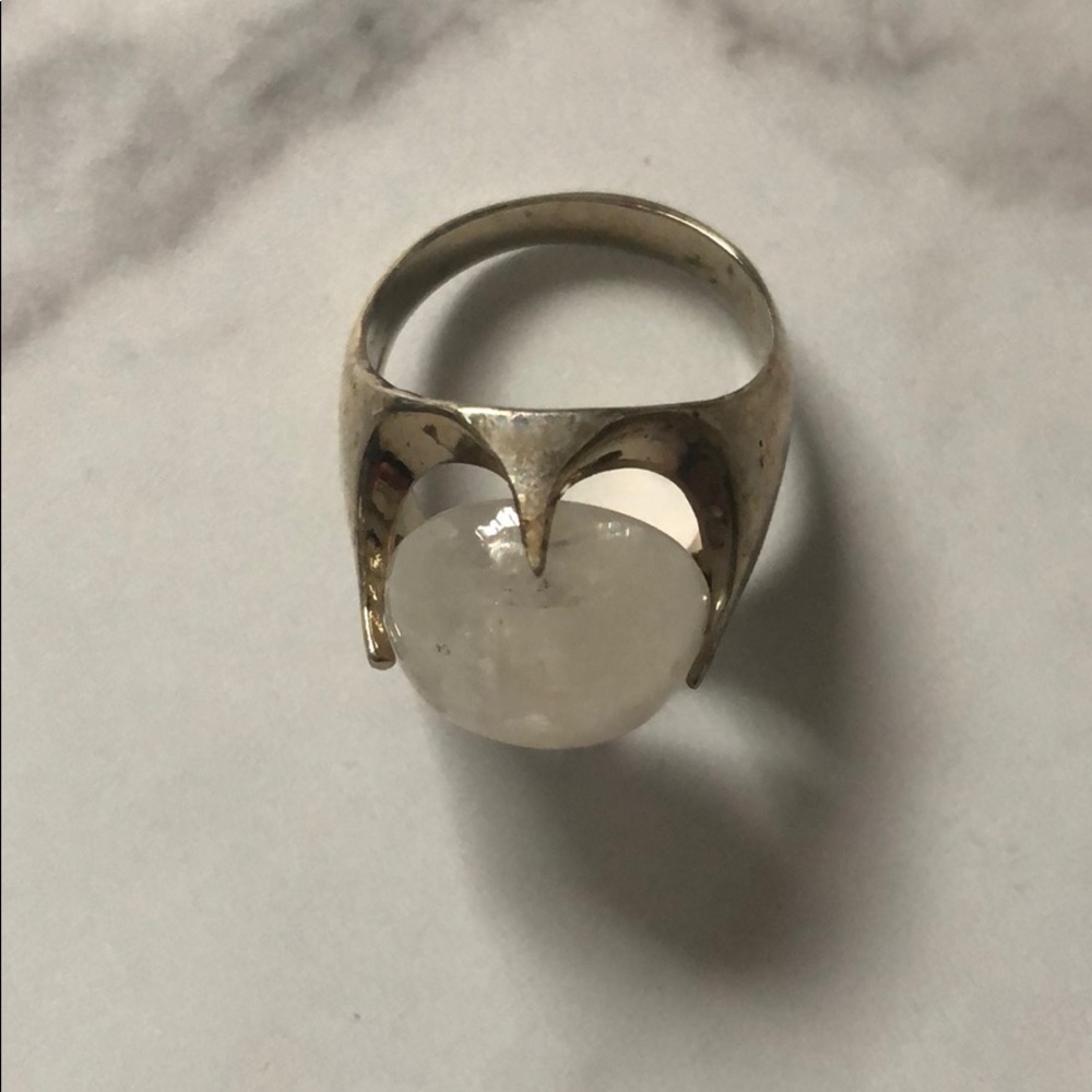 Ring - Picture 3 of 9